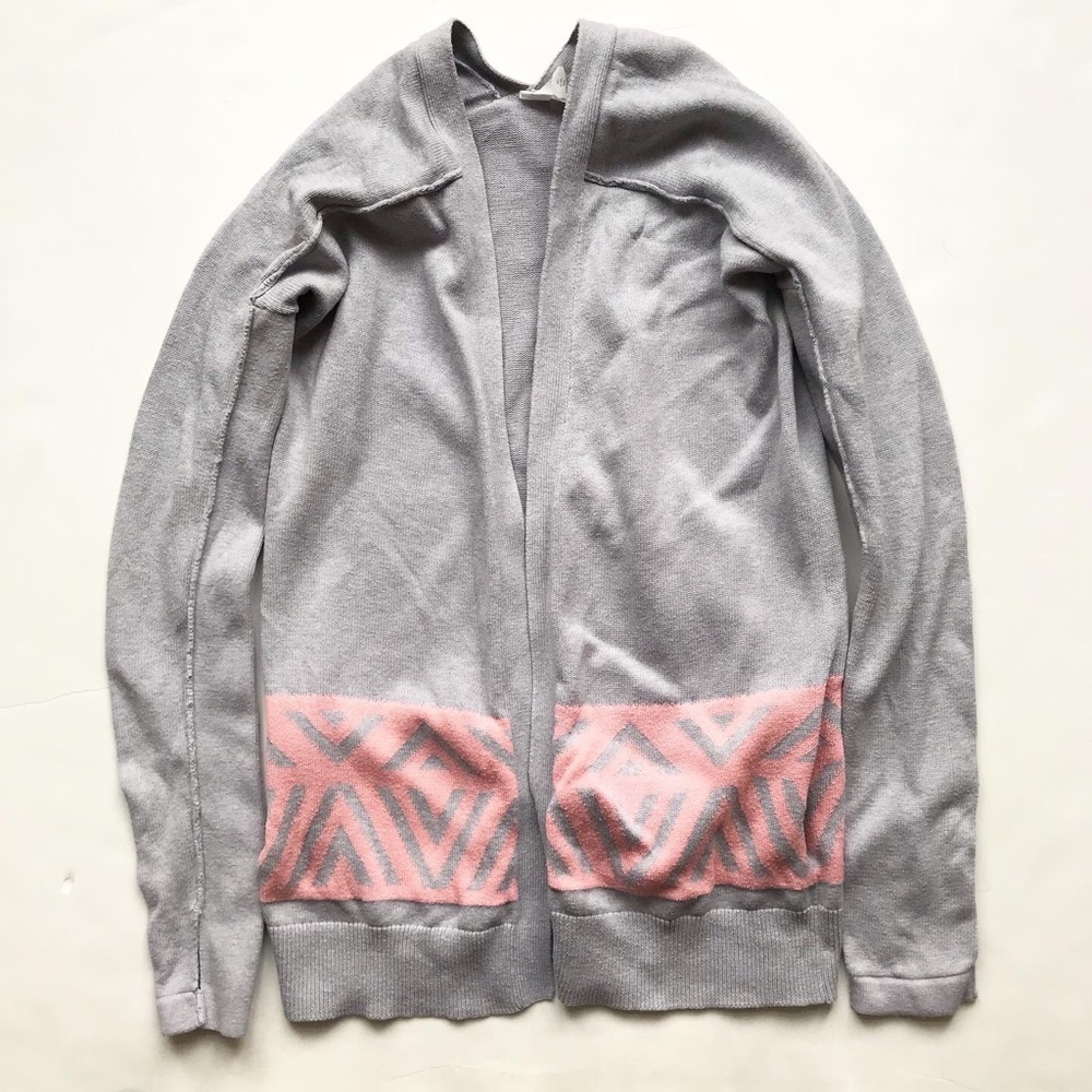 Ivivva gray/pink light knit cardigan VGUC 14Y